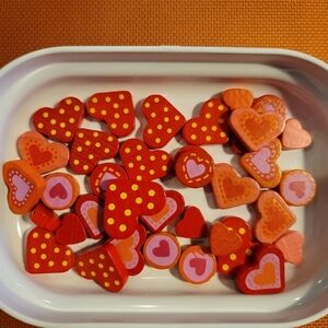 36 heart wood beads NEW w/gift box Summer Activity Birthday Party M